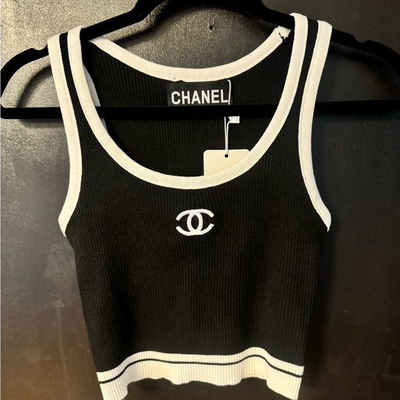 Ribbed tank sweater & skirt (mini) NWT. Size 2 - Picture 2 of 4